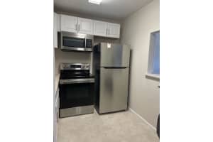 37 Kingswood B 37, West Palm Beach, FL 33417 - MLS#R11105726