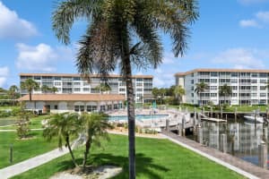 911 Gardenia 252 Drive 252, Delray Beach, FL 33483 - MLS#R11105744