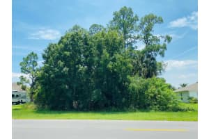 1438 Del Rio Boulevard, Port Saint Lucie, FL 34953 - MLS#R11105760