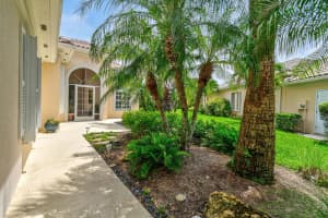 8903 SE Hawks Nest Court, Hobe Sound, FL 33455 Sold 08/22/25