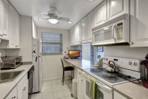 114 Oxford 200, West Palm Beach, FL 33417 - MLS#R11105831