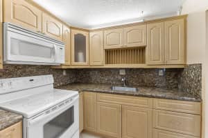 9440 SW 8th Street 318, Boca Raton, FL 33428 - MLS#R11105838