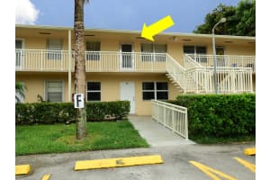 90 Hastings F, West Palm Beach