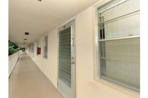 90 Hastings F, West Palm Beach, FL 33417 - MLS#R11105850