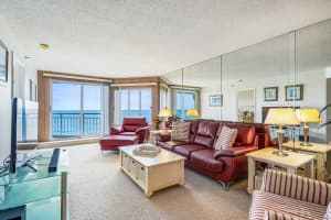 3870 N Highway A1a 604, Hutchinson Island