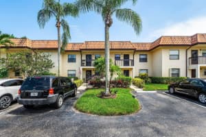 7142 Golf Colony Court 203, Lake Worth