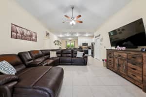 445 Lilac Court, West Palm Beach, FL 33407 - MLS#R11105896
