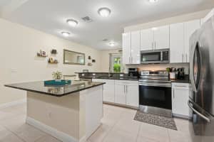 445 Lilac Court, West Palm Beach, FL 33407 - MLS#R11105896