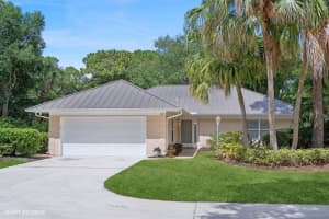 7625 Winged Foot Court, Port Saint Lucie, FL 34986 - MLS#R11105934