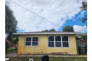 1179 SE Proctor Lane, Port Saint Lucie, FL 34953 - MLS#R11105940
