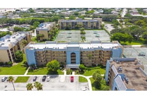 2820 Tennis Club 204 Drive 204, West Palm Beach, FL 33417 - MLS#R11105958