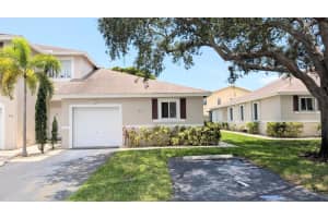790 Nw 42nd Place, Deerfield Beach