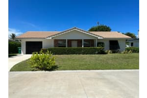 1260 Manor Drive, Riviera Beach, FL 33404 - MLS#R11106036