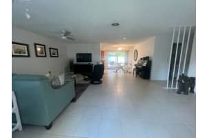 1260 Manor Drive, Riviera Beach, FL 33404 - MLS#R11106036