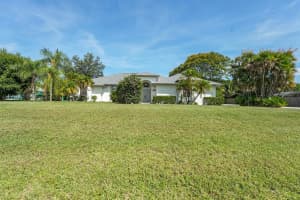 204 SW Gettysburg Drive, Port Saint Lucie, FL 34953 Sold 08/04/25