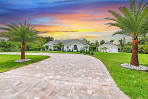 8852 154 Court N, Palm Beach Gardens