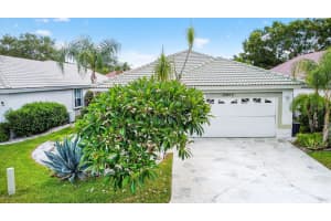 2804 Waters Edge Circle, Greenacres, FL 33413 Sold 10/27/25