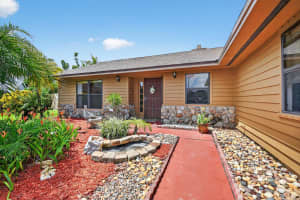 7700 Woodland Creek Lane, Lake Worth, FL 33467 - MLS#R11106185