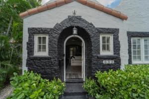 933 38th Street, West Palm Beach, FL 33407 - MLS#R11106190