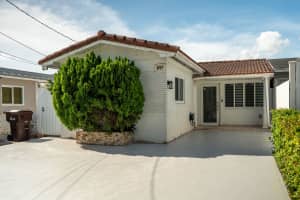 847 W 77th Street, Hialeah, FL 33014 Sold 08/21/25