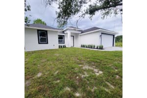 3845 NW 27th Avenue, Okeechobee, FL 34972 - MLS#R11106221