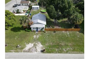305 SW 2nd Street, Okeechobee, FL 34974 - MLS#R11106222