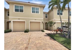 676 SW Glen Crest Way, Stuart, FL 34997 Sold 08/22/25
