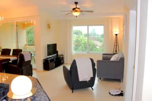 523 Villa Circle, Boynton Beach, FL 33435 - MLS#R11106292