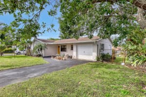 117 NW 3rd Street, Boynton Beach, FL 33435 - MLS#R11106316