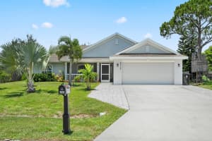 4212 SW Winslow Street, Port Saint Lucie, FL 34953 - MLS#R11106425