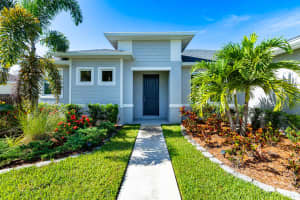 1058 SW Dartmouth Avenue, Port Saint Lucie, FL 34953 - MLS#R11106434