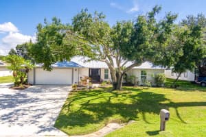 1004 W Weatherbee Road, Fort Pierce, FL 34982 Sold 08/06/25