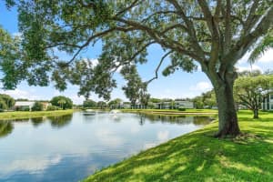 6944 Briarlake Circle 203, Palm Beach Gardens