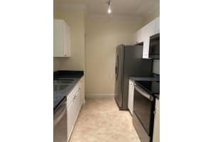 580 S Sapodilla Avenue 203, West Palm Beach, FL 33401 - MLS#R11106508