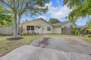 8716 Crater Terrace, West Palm Beach, FL 33403 - MLS#R11106526
