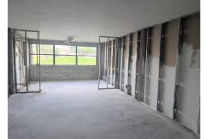 10207 Sunrise Lakes Boulevard 108, Sunrise, FL 33322 Sold 08/25/25