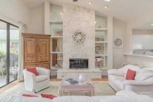 429 SW Jefferson Circle, Port Saint Lucie, FL 34986 Sold 10/01/25