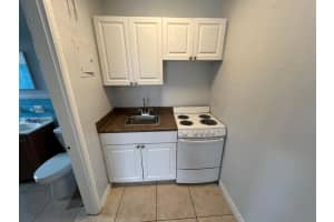 3300 Broadway Avenue 9, West Palm Beach