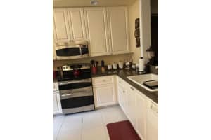 16 Harbour Isle Drive W 104, Fort Pierce, FL 34949 - MLS#R11106665