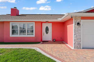 402 SW Seaflower Terrace, Port Saint Lucie, FL 34984 - MLS#R11106688