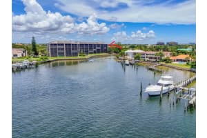 11370 Twelve Oaks Way 611, North Palm Beach
