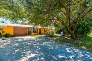 5402 Shannon Drive, Fort Pierce, FL 34951 - MLS#R11106738