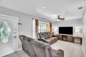 5402 Shannon Drive, Fort Pierce, FL 34951 - MLS#R11106738