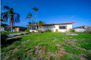 320 S 12th Street, Lantana, FL 33462 Sold 08/01/25