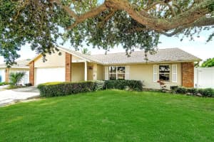 981 Wynndale Way, Lantana