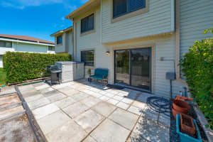 2808 Casa Way, Delray Beach, FL 33445 Sold 10/31/25
