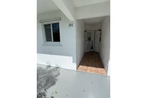 5 Westwood Avenue 103d, Tequesta
