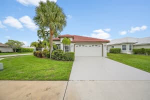 2615 Country Golf Drive, Wellington, FL 33414 - MLS#R11106841