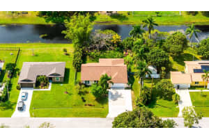 2586 SE Charleston Drive, Port Saint Lucie, FL 34952 Sold 11/25/25