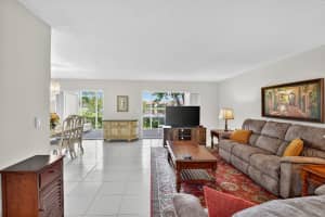 9877 Seacrest Circle 101, Boynton Beach, FL 33437 Sold 09/04/25